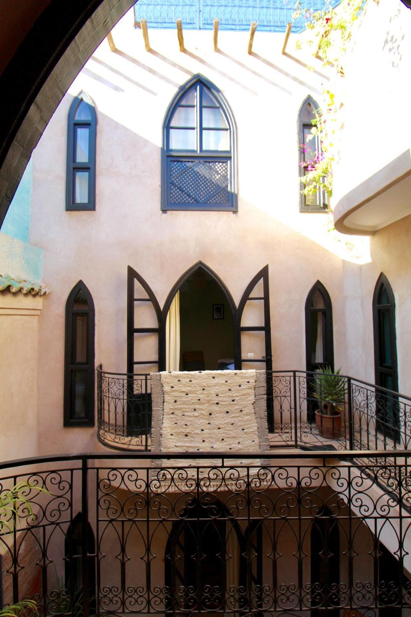 Riad Agnes & Zohra